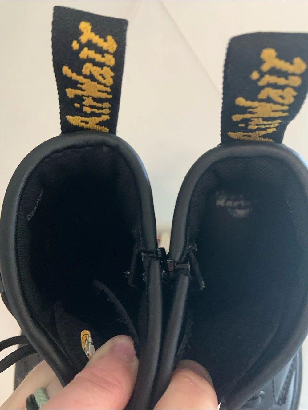 DR. MARTENS Junior Black Softy Lace Up Boots 1460 J US 3 34EU